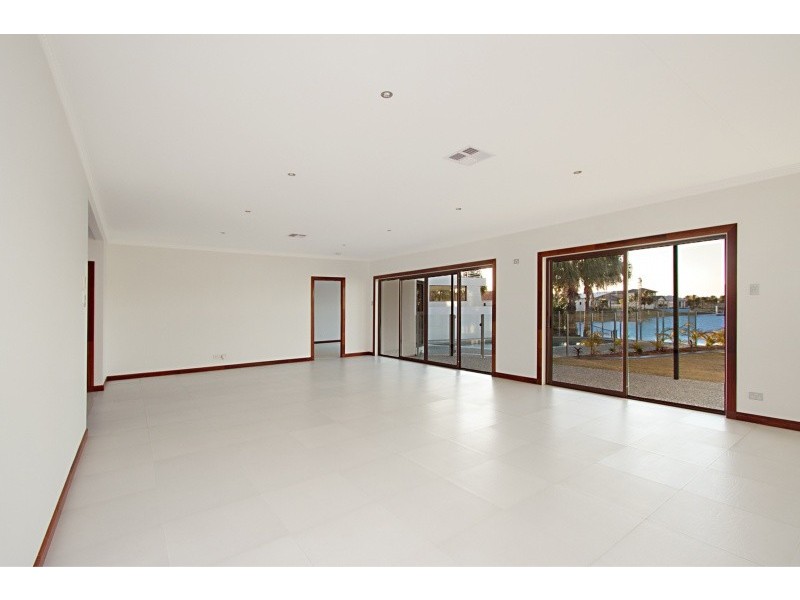 177 Marina Boulevard, Banksia Beach QLD 4507