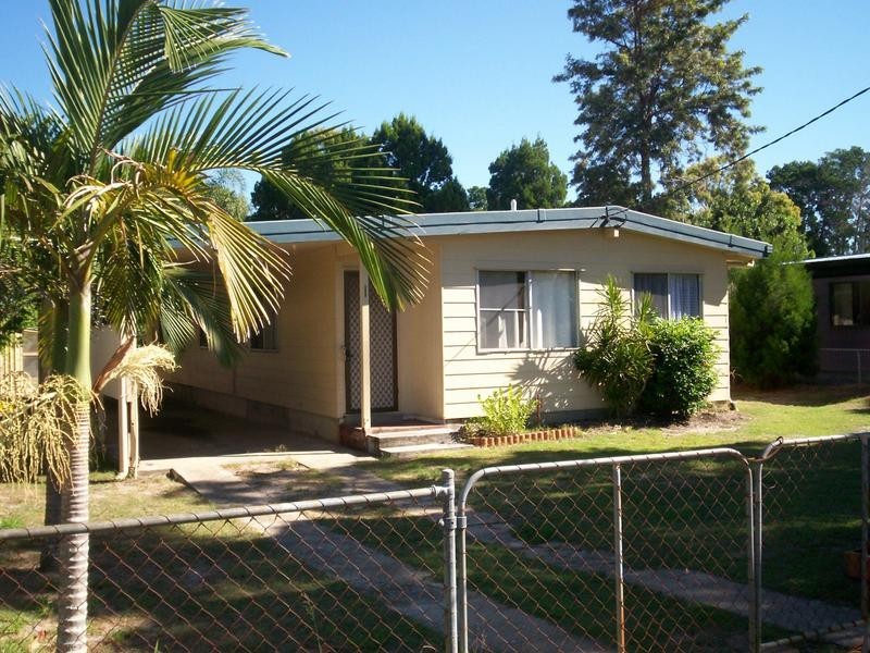 28 Cumming Street, Bongaree QLD 4507