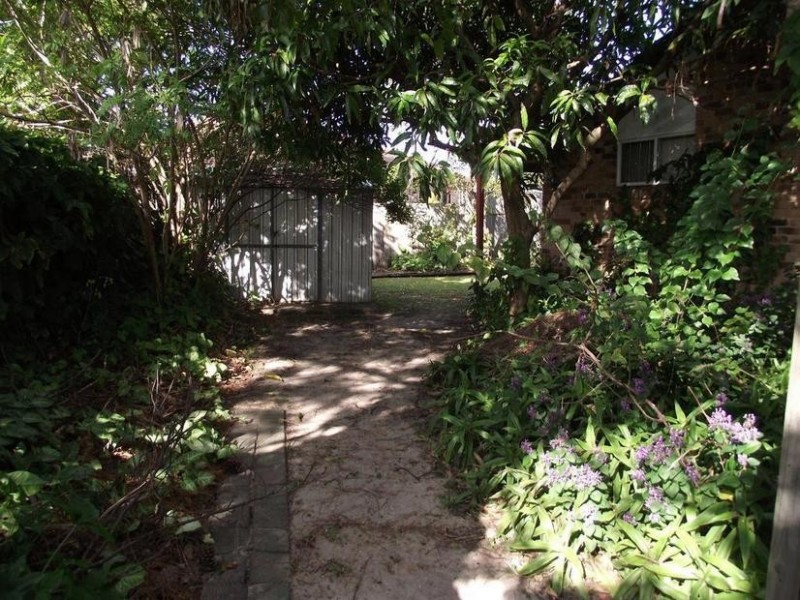 38 Lachlan Crescent, Sandstone Point QLD 4511