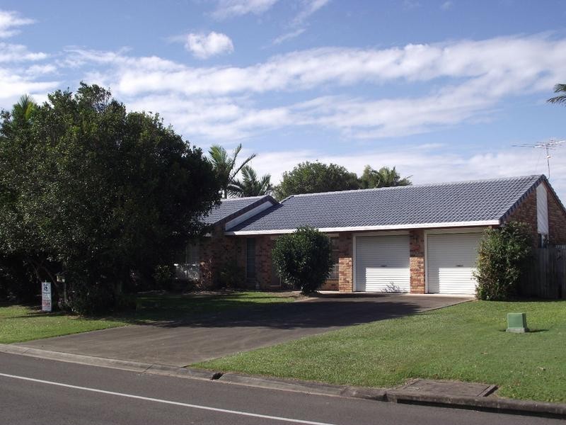 38 Lachlan Crescent, Sandstone Point QLD 4511