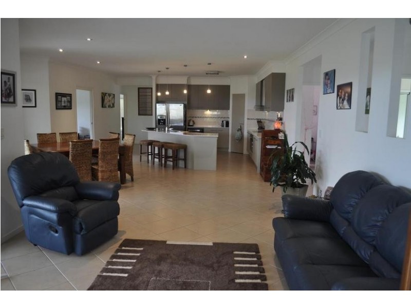 Sandstone Point QLD 4511