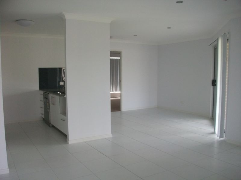 18 Broadleaf, Ningi QLD 4511