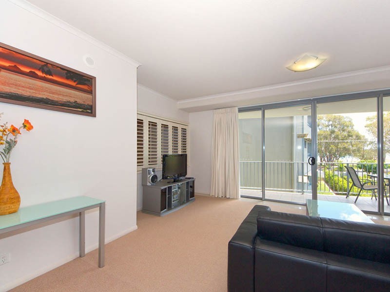 7/6 Dolphin Drive, Bongaree QLD 4507