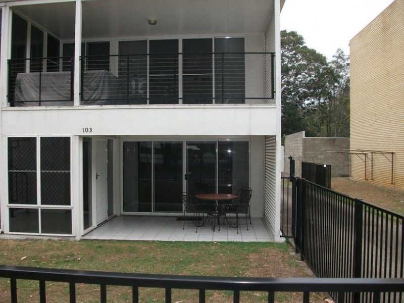 1/103 Welsby Parade, Bongaree QLD 4507