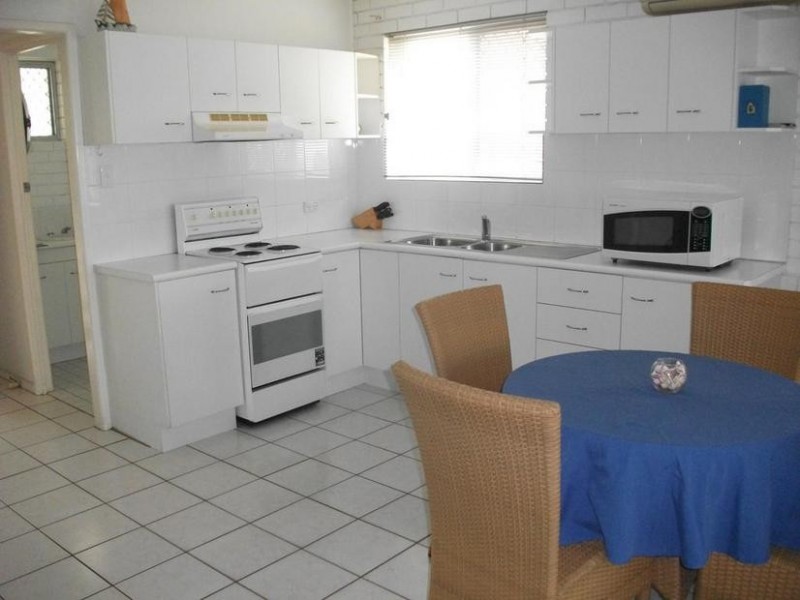 1/103 Welsby Parade, Bongaree QLD 4507