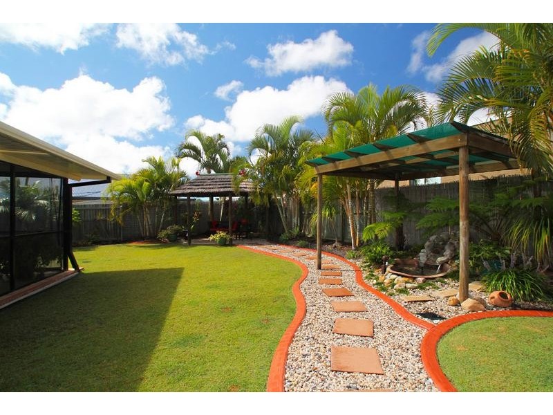 Sandstone Point QLD 4511