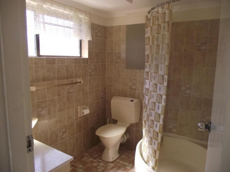 1/6 Marbrin, Bellara QLD 4507
