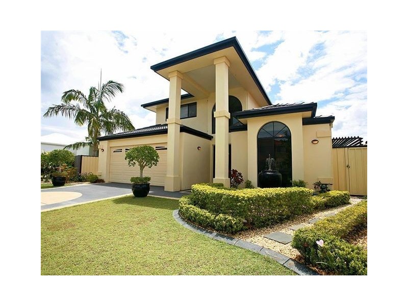 16 Catamaran Court, Banksia Beach QLD 4507