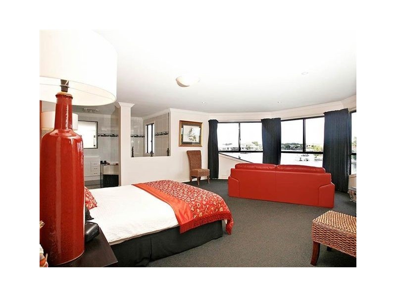 16 Catamaran Court, Banksia Beach QLD 4507