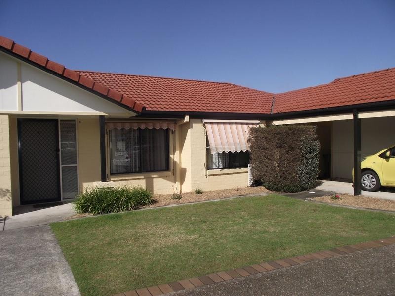 8 Seabreeze Court, Sandstone Point QLD 4511