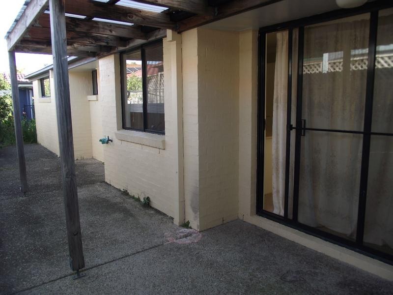 8 Seabreeze Court, Sandstone Point QLD 4511