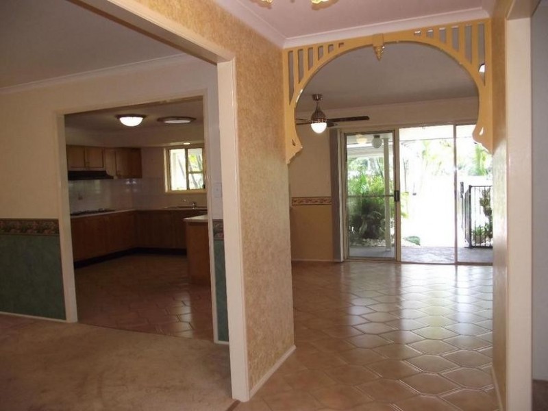 21 Pharlap Court, Ningi QLD 4511