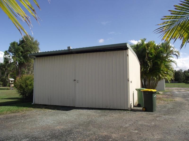 21 Pharlap Court, Ningi QLD 4511
