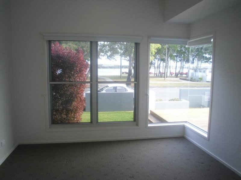 1/15-17 Sylvan Beach Esp, Bongaree QLD 4507