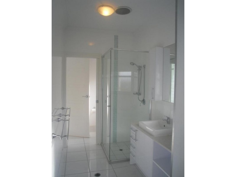 1/15-17 Sylvan Beach Esp, Bongaree QLD 4507