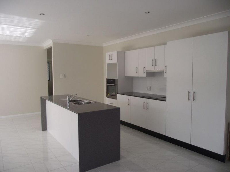 Sandstone Point QLD 4511