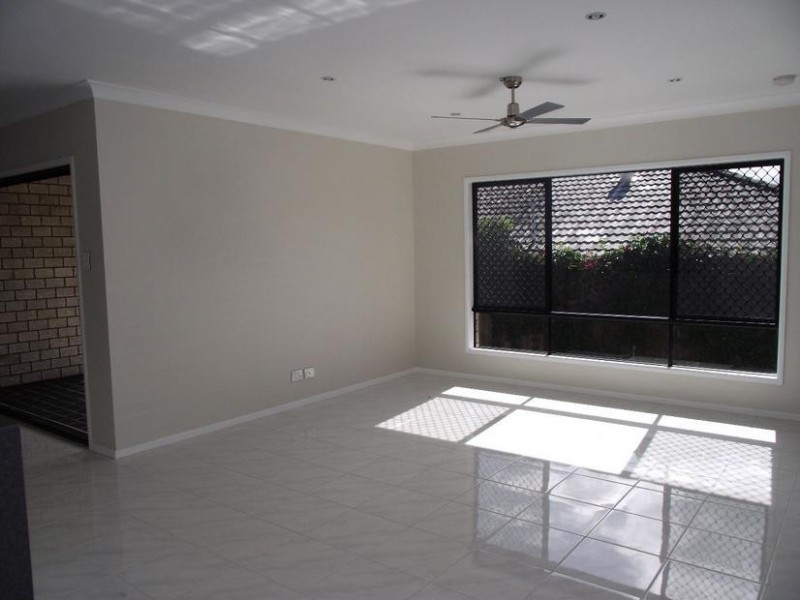 Sandstone Point QLD 4511