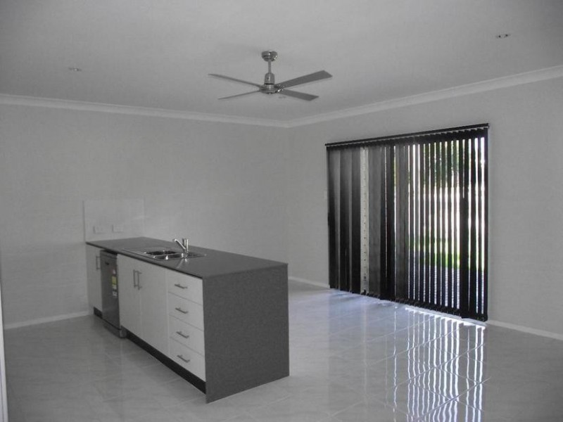 Sandstone Point QLD 4511