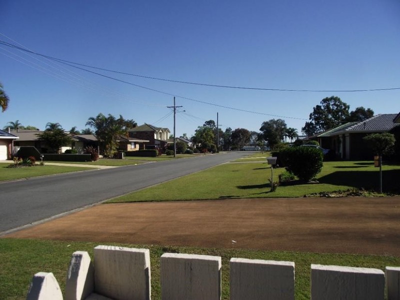 11 Banks Street, Banksia Beach QLD 4507