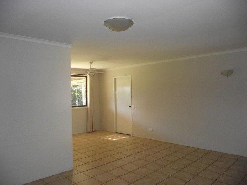 11 Banks Street, Banksia Beach QLD 4507