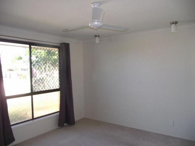 11 Banks Street, Banksia Beach QLD 4507