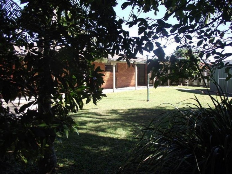 11 Banks Street, Banksia Beach QLD 4507