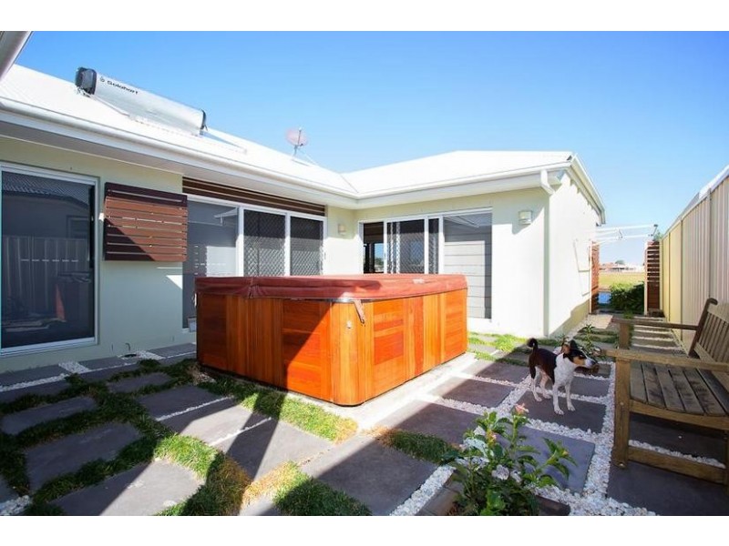25 Protea Drive, Bongaree QLD 4507