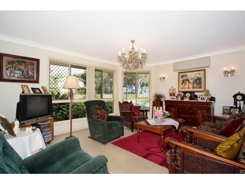 16 Ardel Place, Sandstone Point QLD 4511