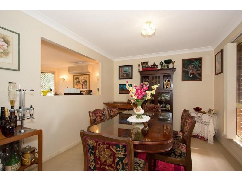 16 Ardel Place, Sandstone Point QLD 4511