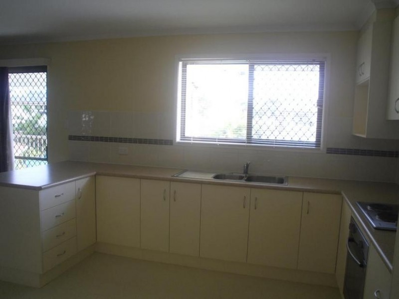 10 Lee Ave, Bongaree QLD 4507
