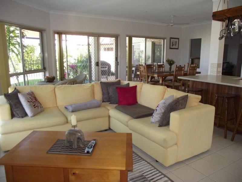 7 Marlin Court, Banksia Beach QLD 4507