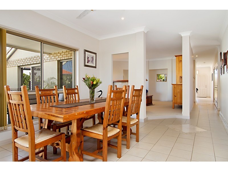 7 Marlin Court, Banksia Beach QLD 4507