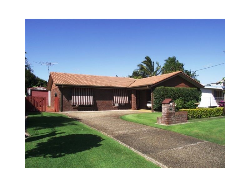 24 Hazell Avenue, Banksia Beach QLD 4507