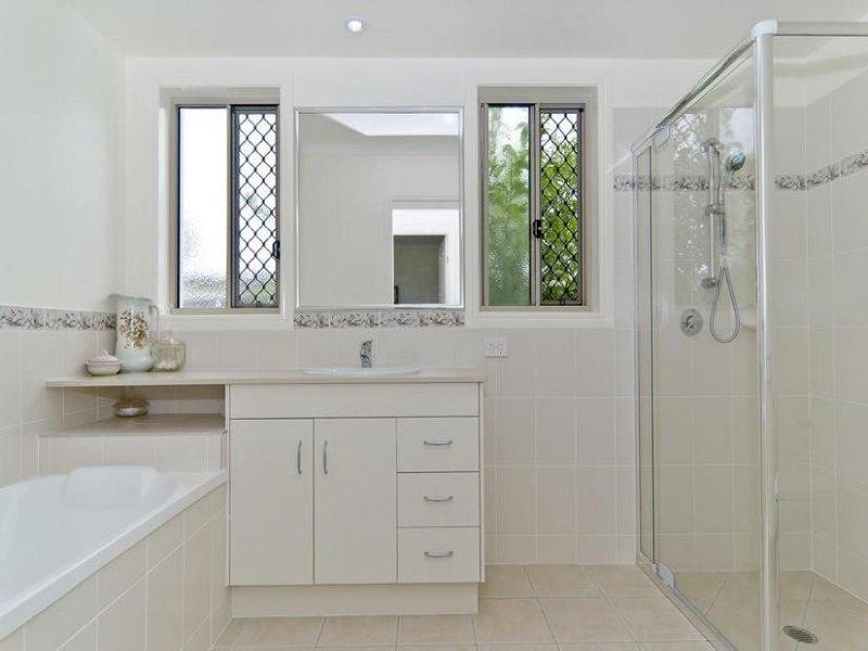 94 Cosmos Avenue, Banksia Beach QLD 4507