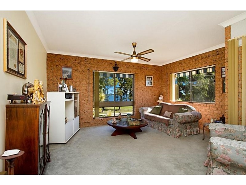 1/27 Solander Esplanade, Banksia Beach QLD 4507
