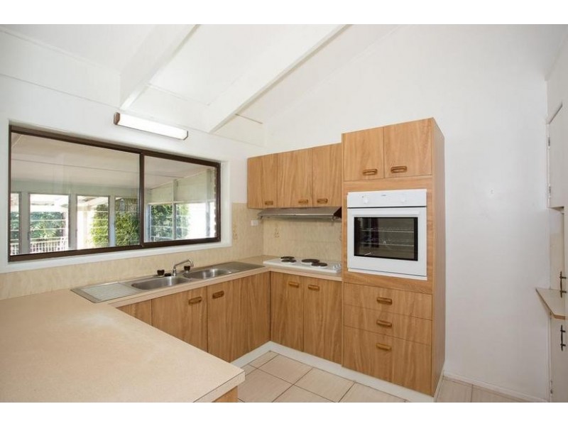 Sandstone Point QLD 4511