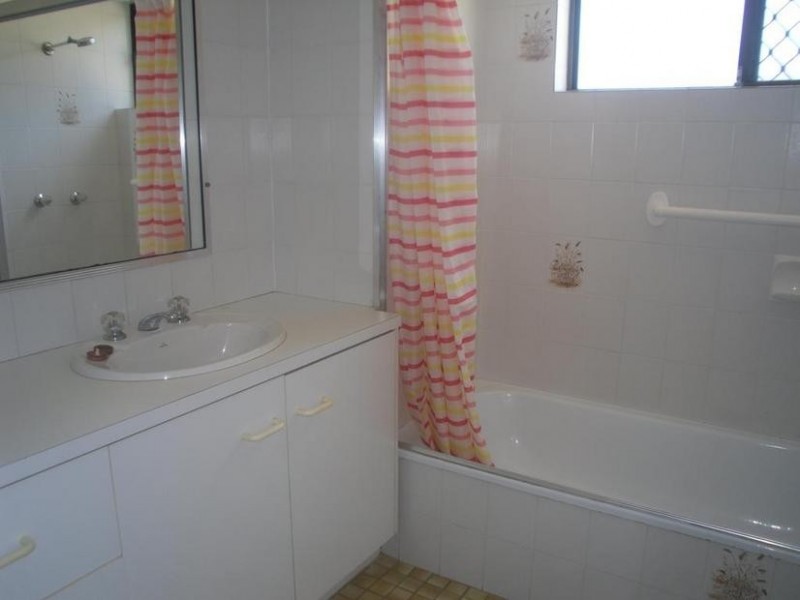 3/12 Fifth, Bongaree QLD 4507