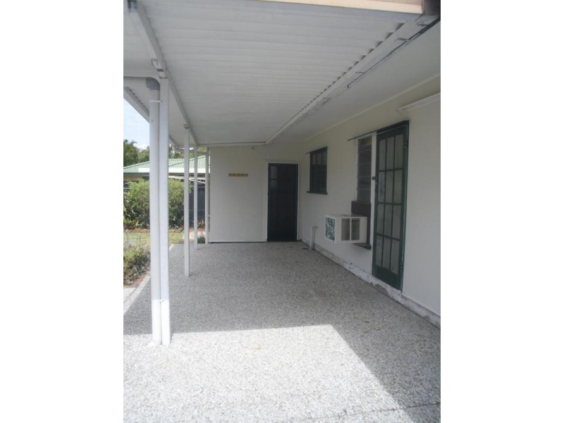 29 McDowall, Bongaree QLD 4507