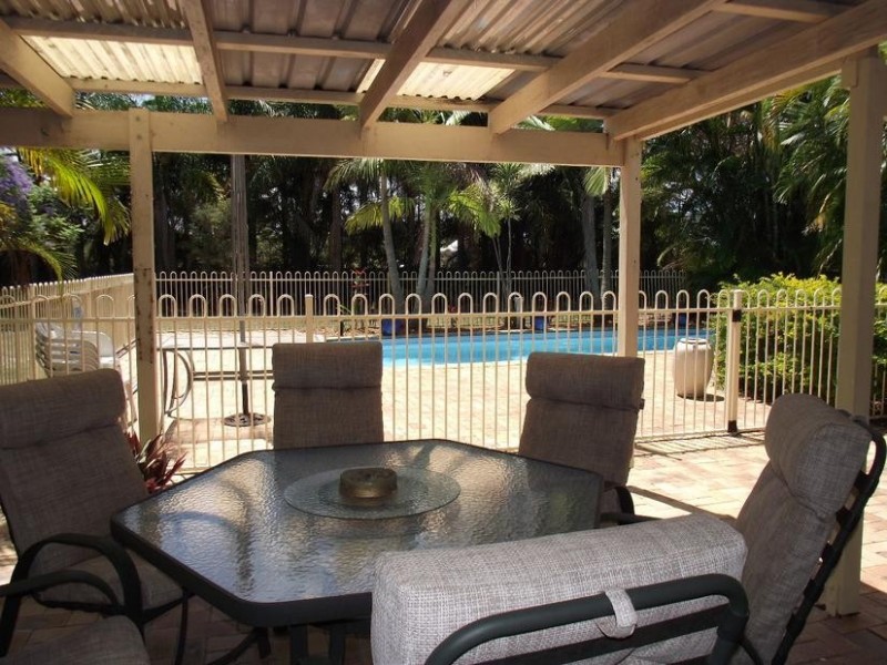 8 Alex Avenue, Ningi QLD 4511