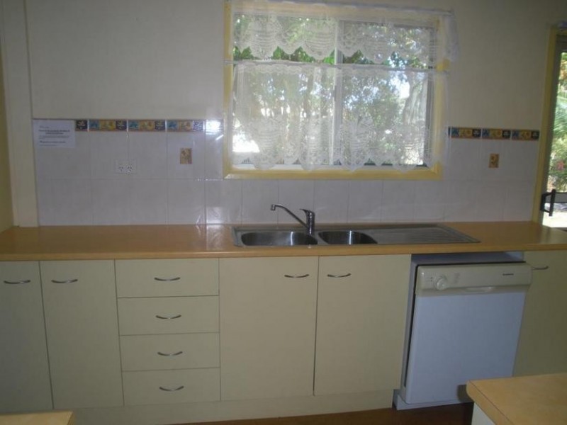 27 Wirraway Street, Bongaree QLD 4507