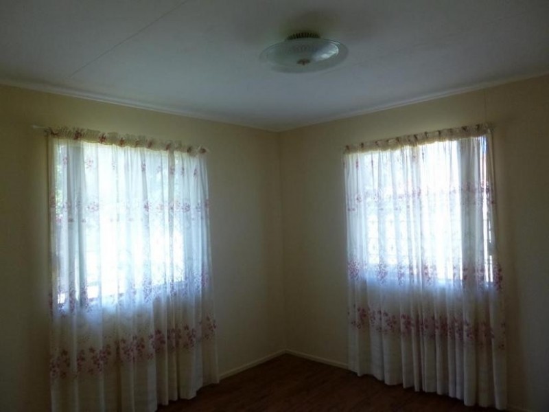 9 Penguin, Bongaree QLD 4507