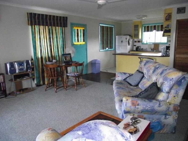 28 McDowall, Bongaree QLD 4507