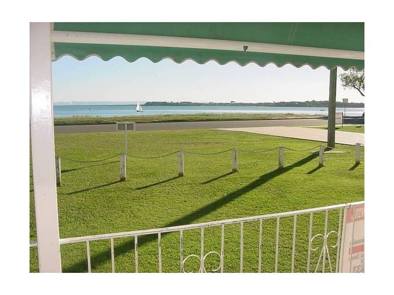 1/9 South Esplanade, Bongaree QLD 4507