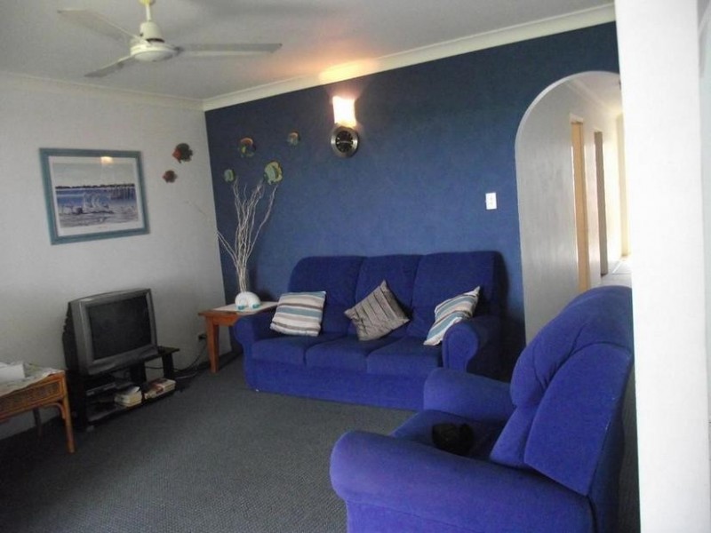 1/9 South Esplanade, Bongaree QLD 4507