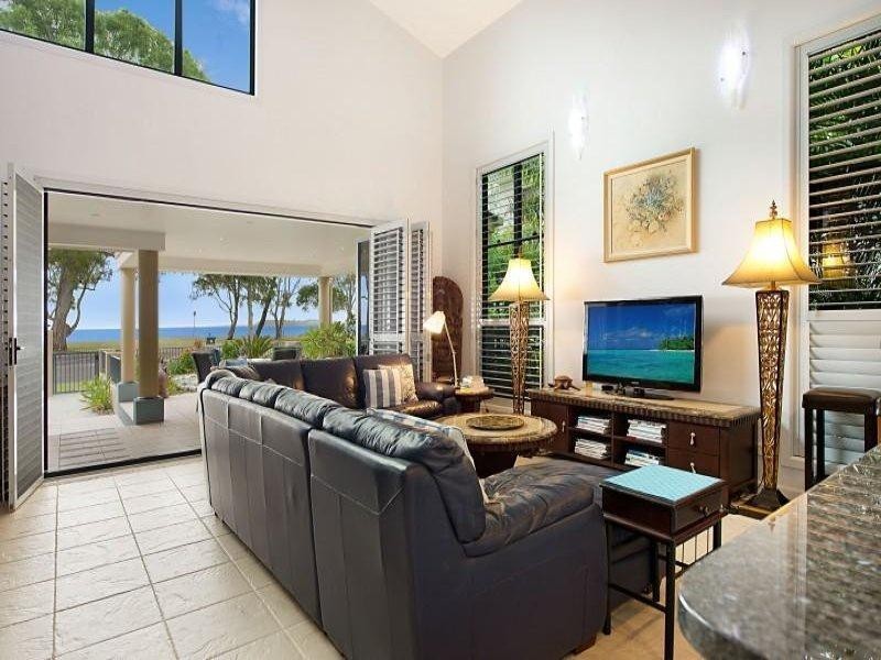 21 South Esplanade, Bongaree QLD 4507