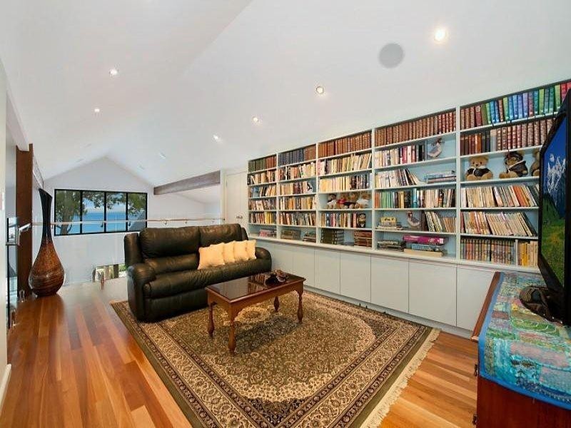 21 South Esplanade, Bongaree QLD 4507