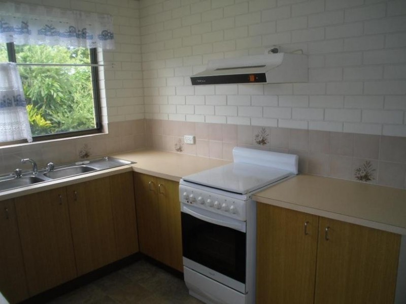 1/15 Palm Ave, Bongaree QLD 4507