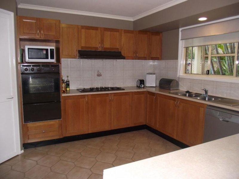 21 Pharlap Court, Ningi QLD 4511