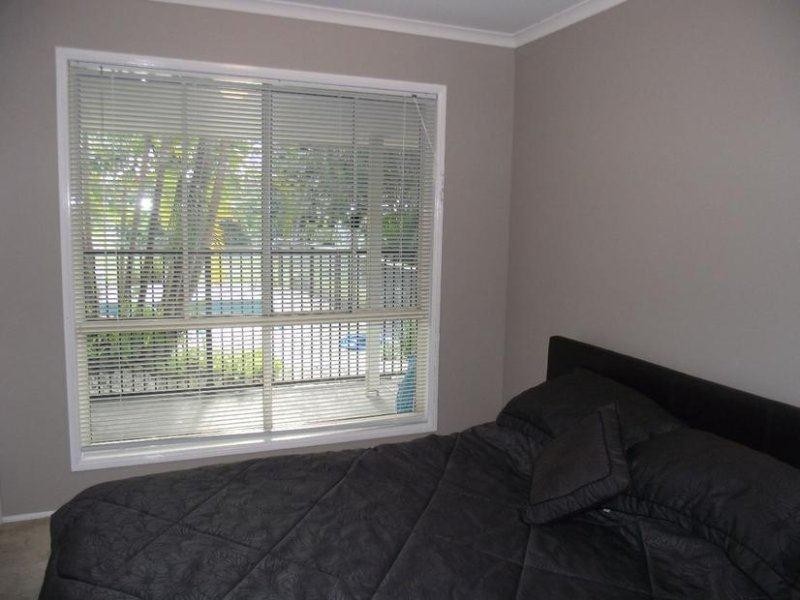 21 Pharlap Court, Ningi QLD 4511