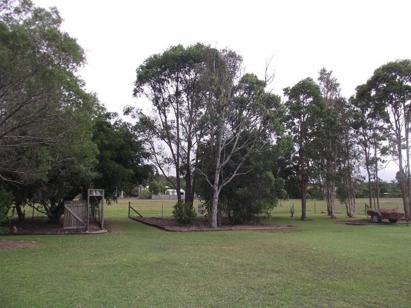 23 Pharlap Court, Ningi QLD 4511